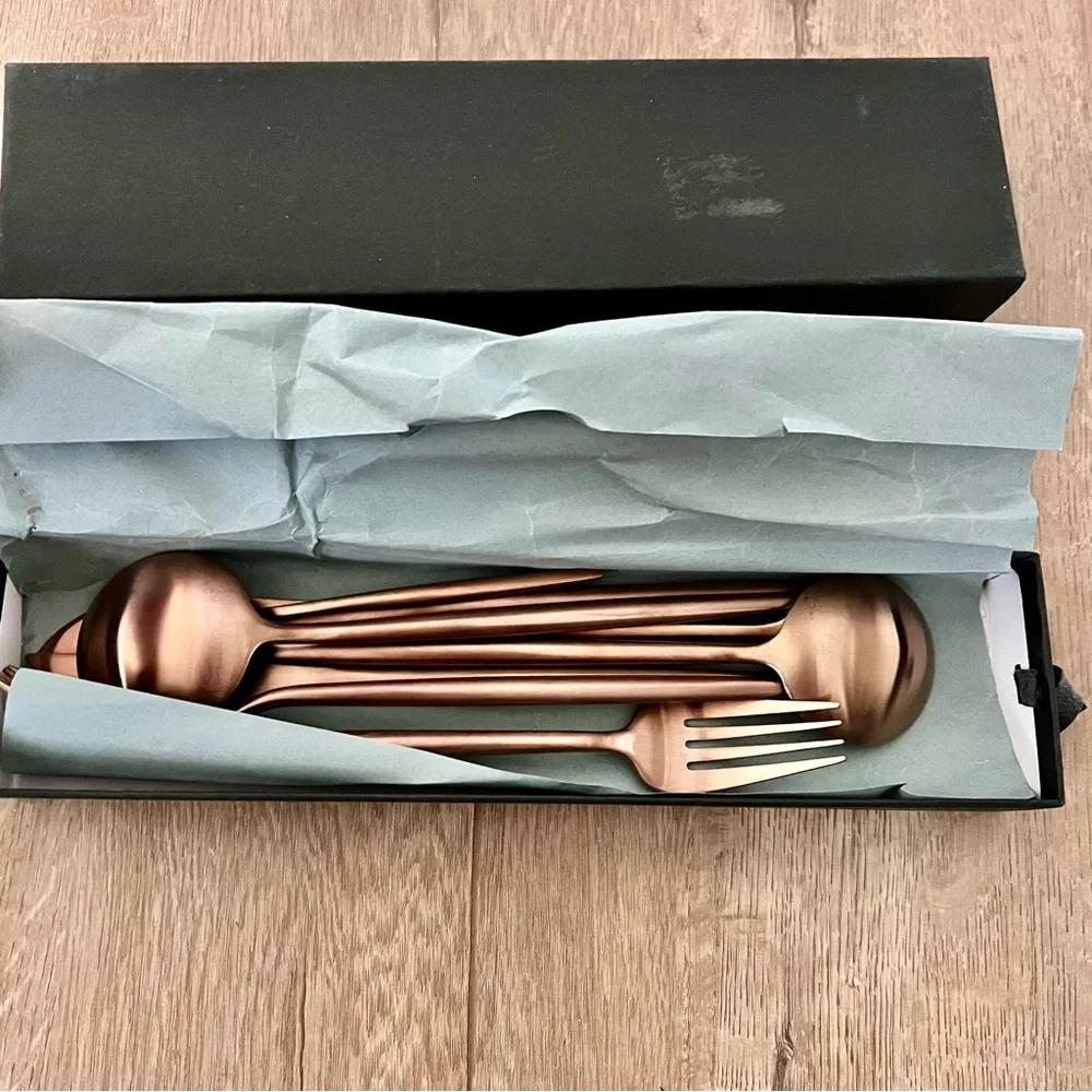 JazzUp JazzUpCo French Flatware 8 PCs Copper Color - Forks Knifes Spoons Retired